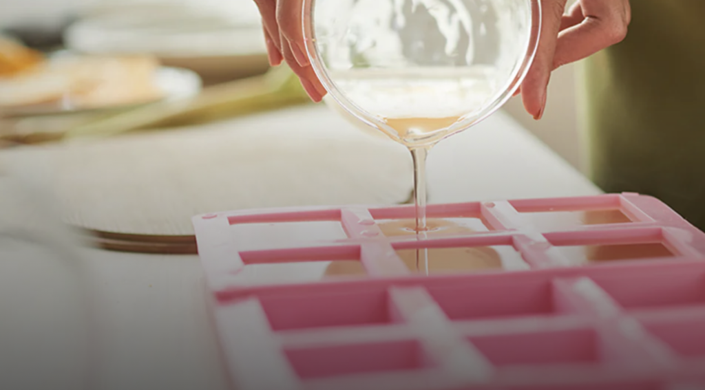 What Are the Benefits of Using Custom Soap Molds: Top 5 Advantages for Handmade Businesses